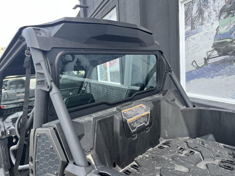 Can-Am Commander 2021-2026 Glass Rear Windshield – view 4