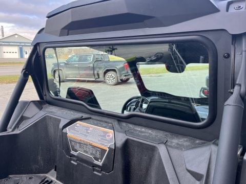 Can-Am Commander 2021-2026 Glass Rear Windshield